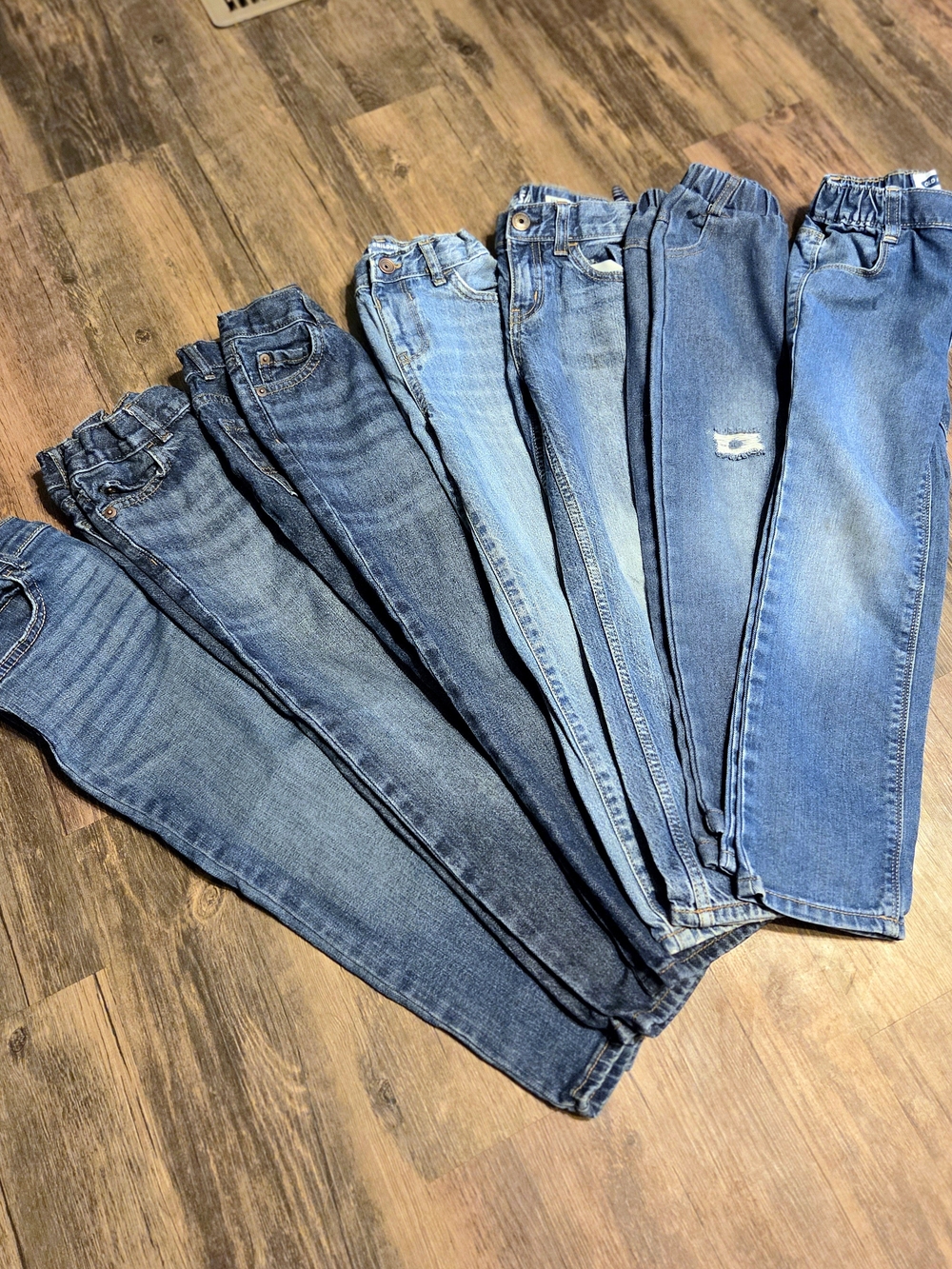 7 Pairs Of Boys Sz 5 Blue Denim Jeans, All Like New, Light To Dark Wash